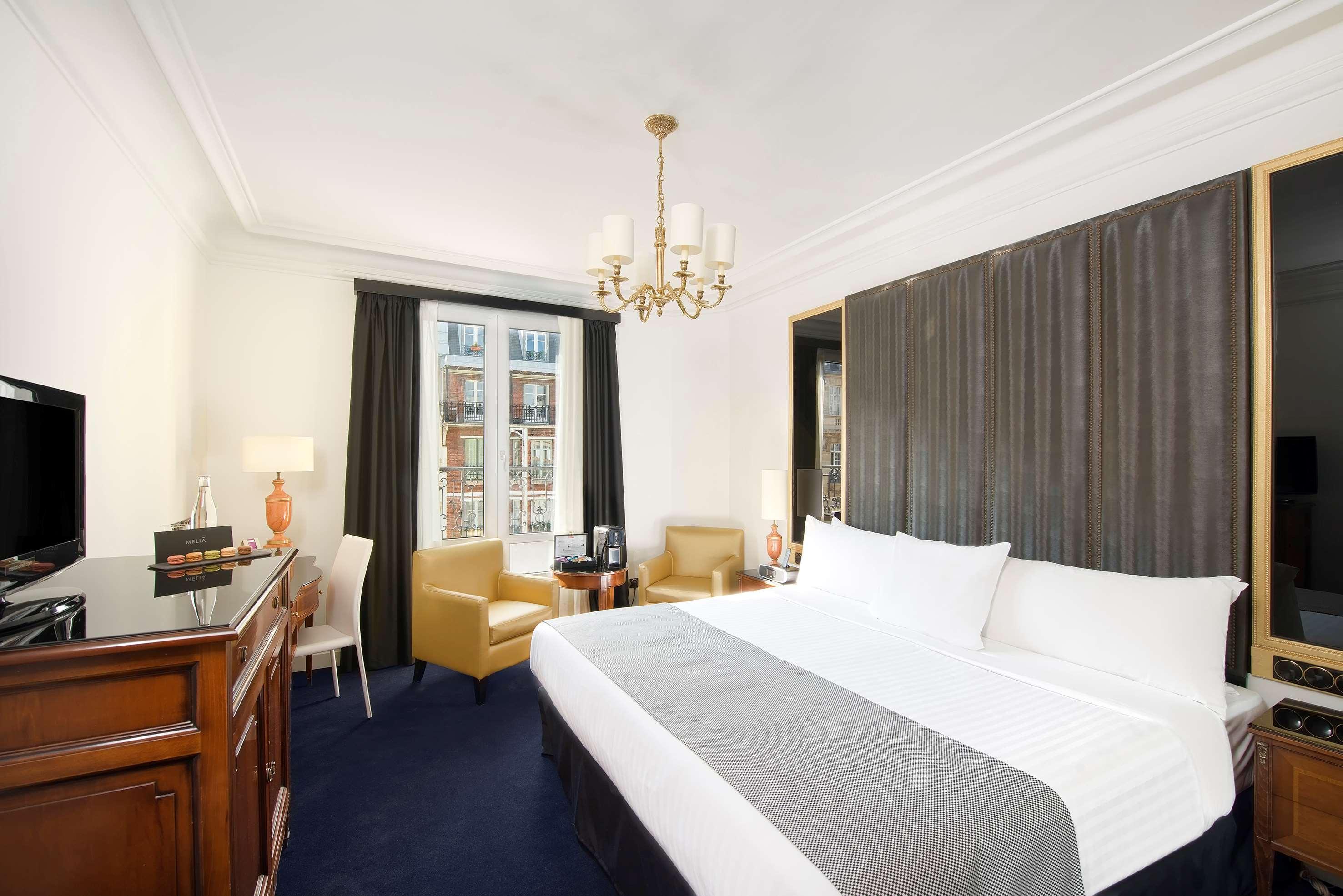 Melia Champs Elysées Hotel