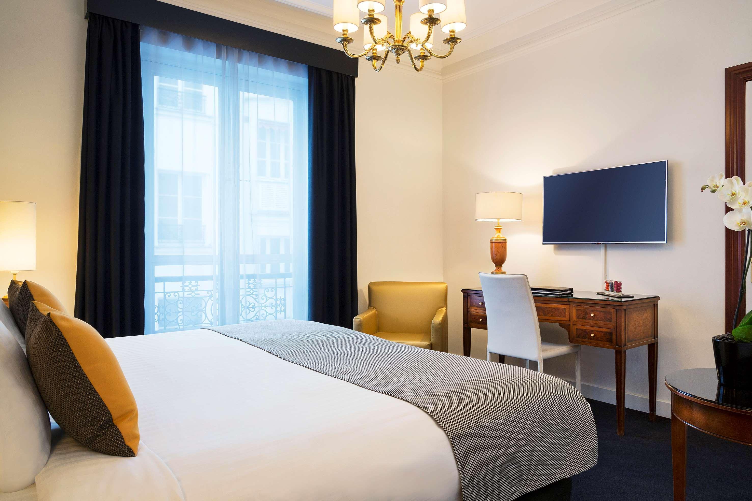 Melia Champs Elysées 4* Parigi