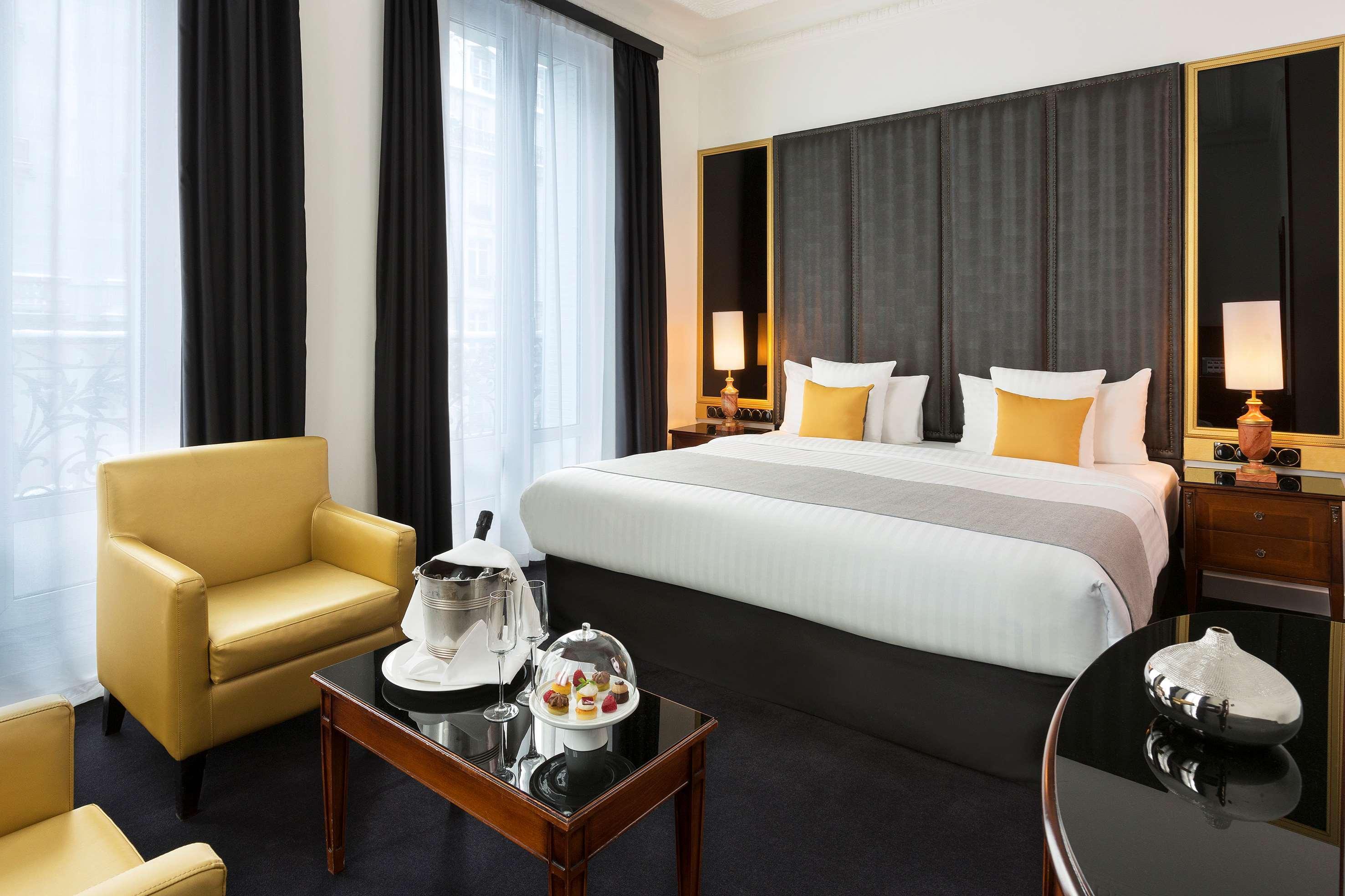 Melia Champs Elysées 4* Parigi
