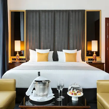 Melia Champs Elysées Hotel Parigi
