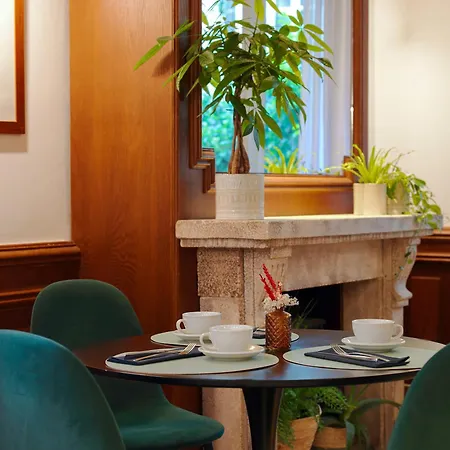 Melia Champs Elysées Hotel