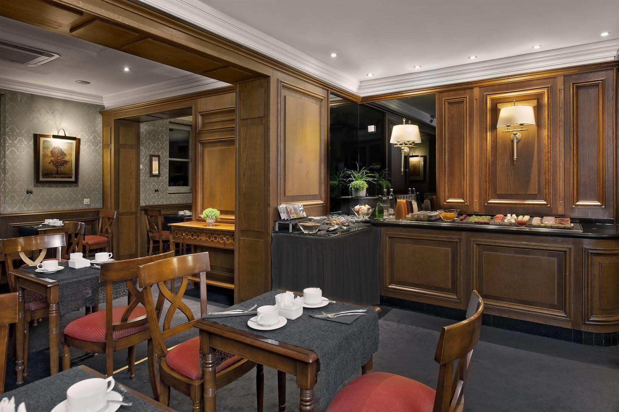 Melia Champs Elysées 4*