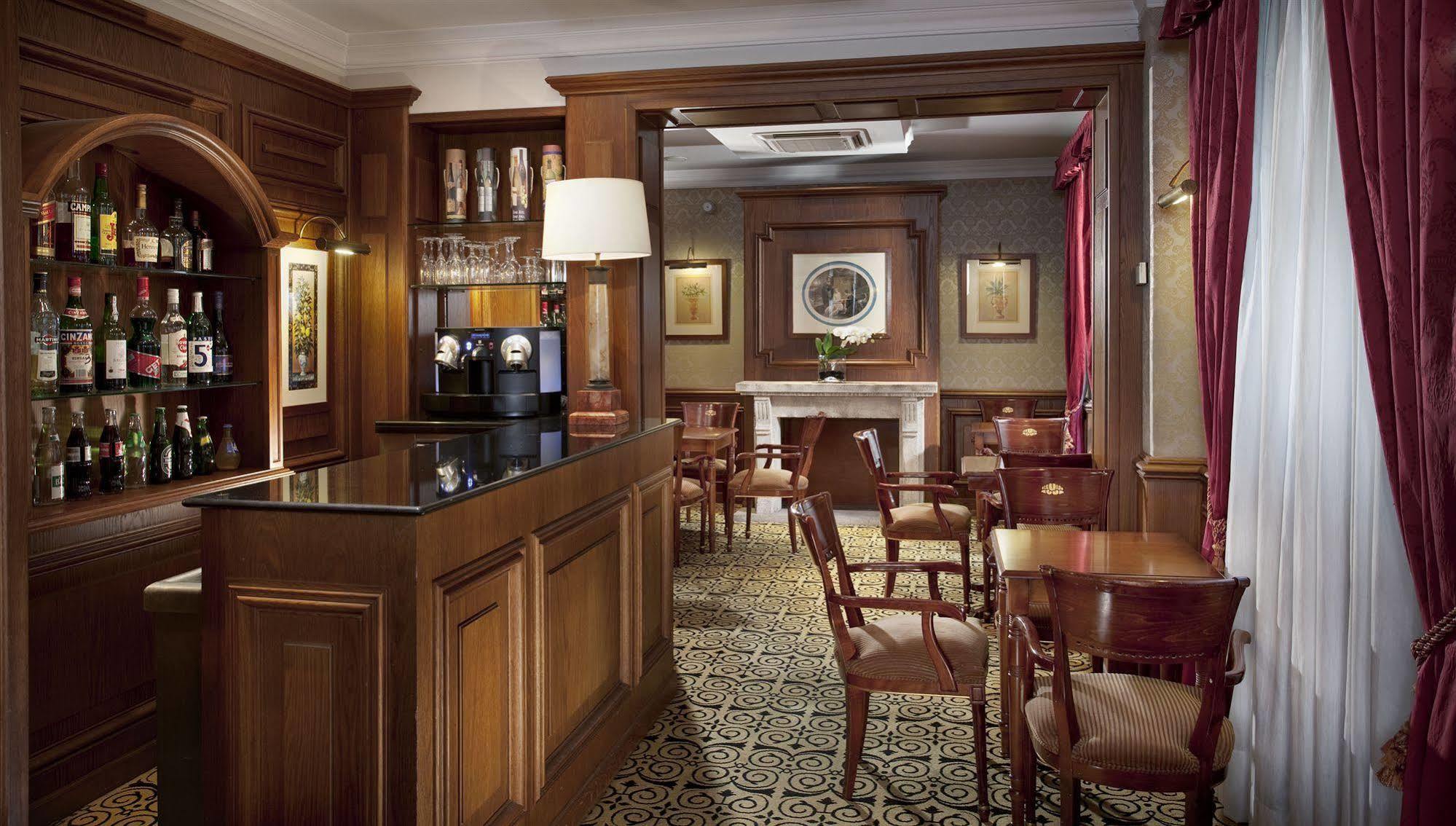 Melia Champs Elysees Hotel 4*