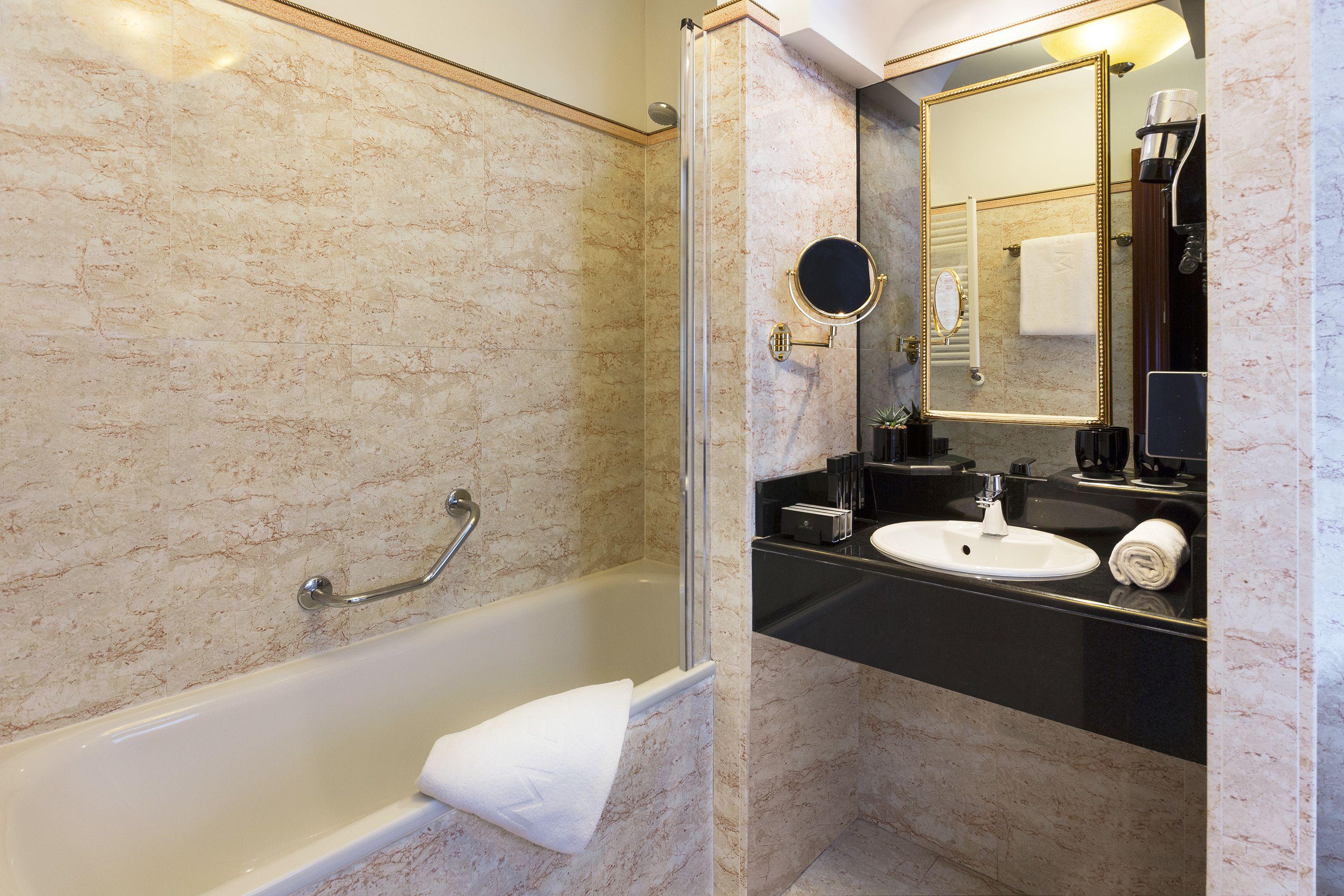 Melia Champs Elysées 4*