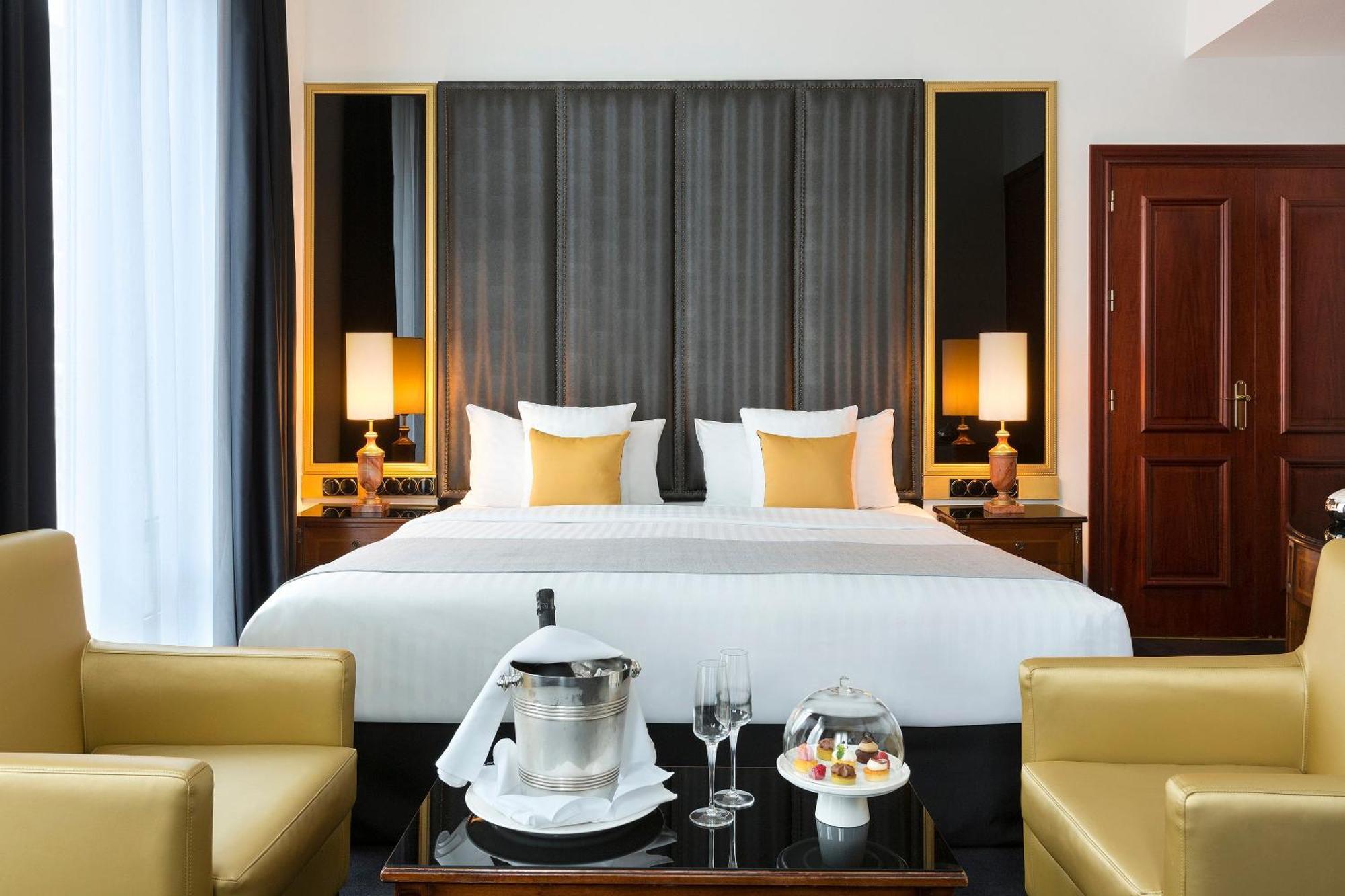 Melia Champs Elysées Parigi